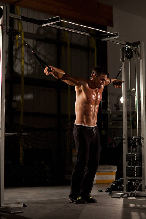 Cable Iron Cross demonstration
