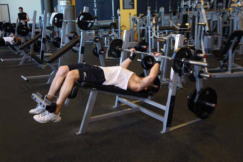 Decline Barbell Bench Press demonstration