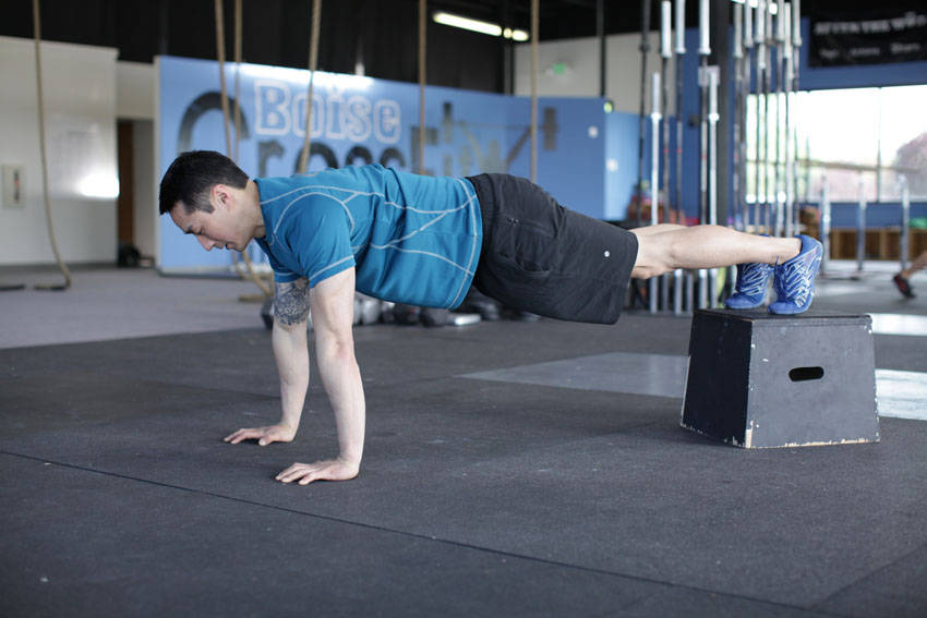 Decline Push-Up demonstration