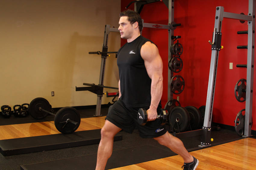 Dumbbell Lunges demonstration