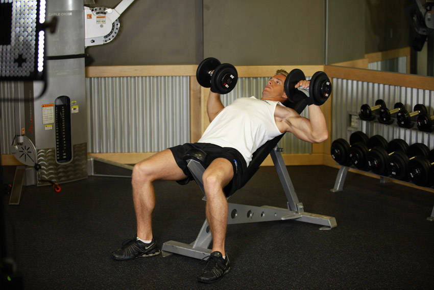 Incline Dumbbell Press demonstration