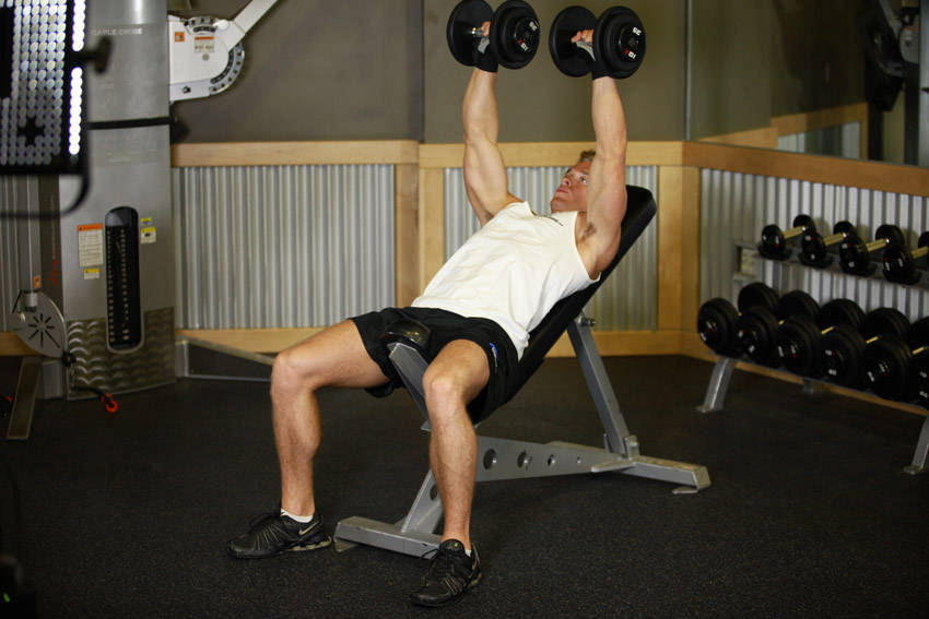 Incline Dumbbell Press demonstration frame 2