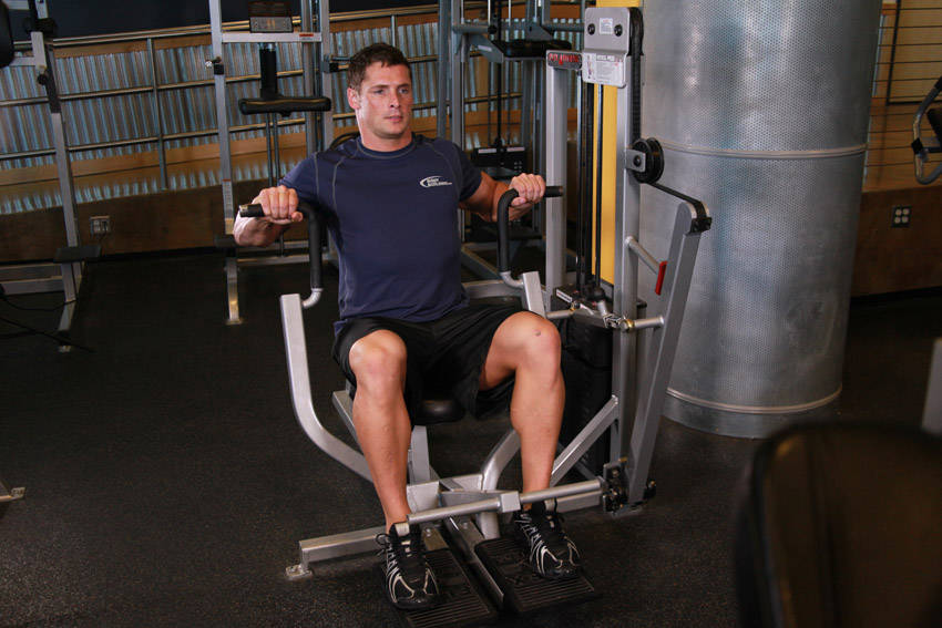 Machine Bench Press demonstration