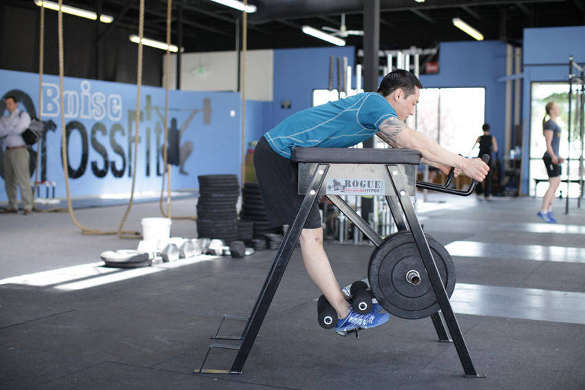 Reverse Hyperextension demonstration frame 1