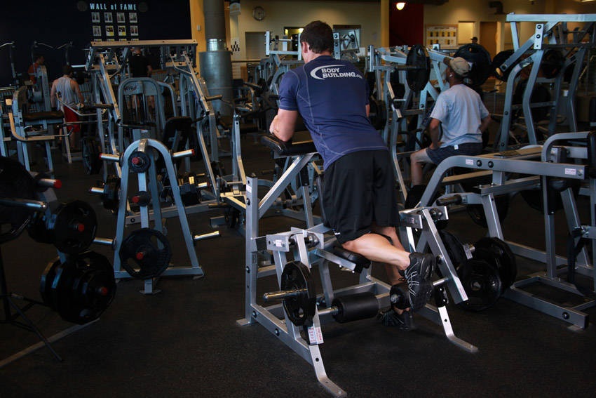 Standing Leg Curl demonstration frame 1
